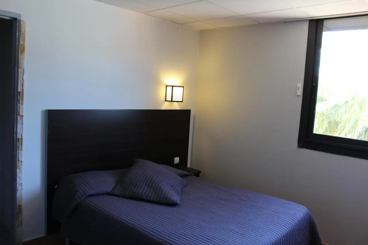 Hotel L'Hacienda Martigues