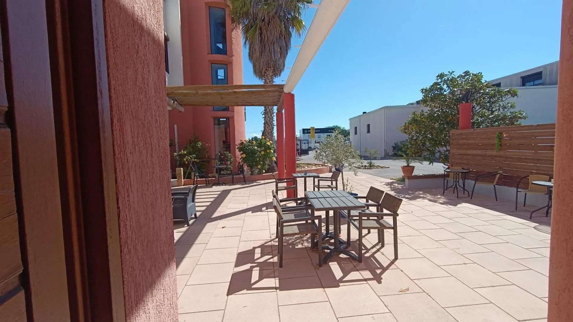 Hotel L'Hacienda Martigues