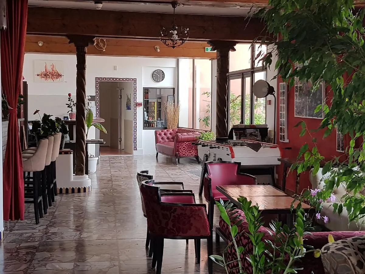 Hotel L'Hacienda Martigues 3*,  Francie