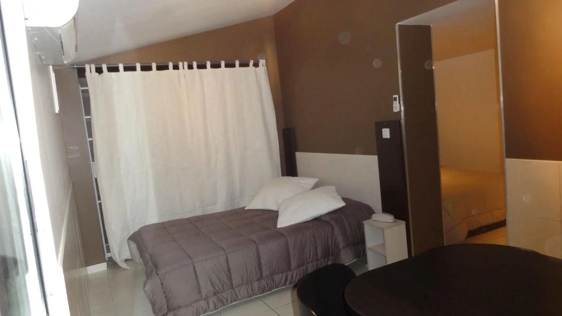 Hotel L'Hacienda Chateauneuf-les-Martigues 3*,